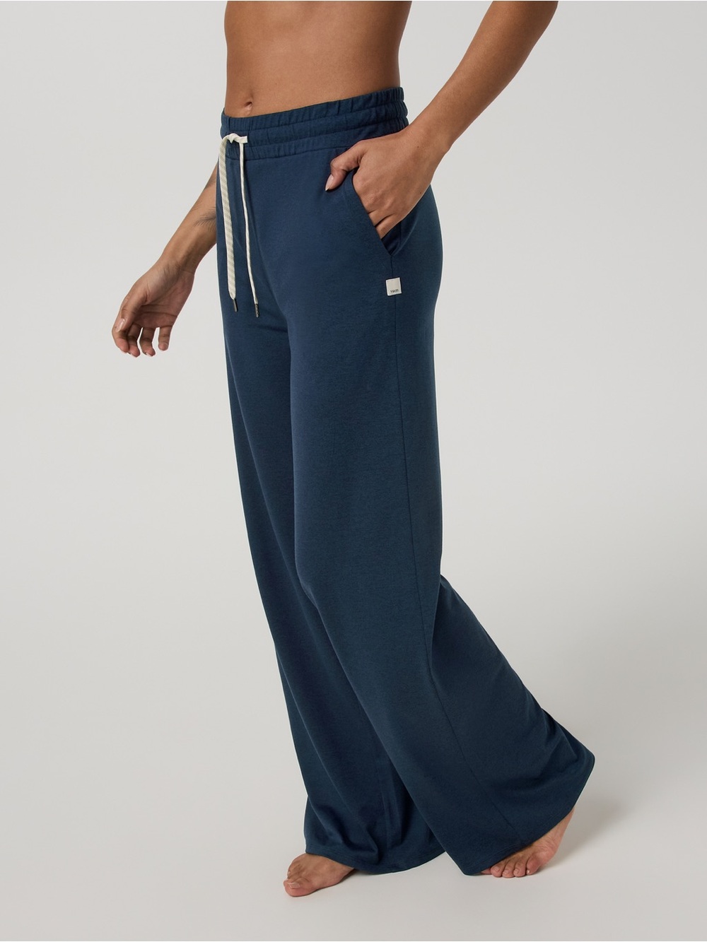 Vuori Halo Essential Wideleg Pant Blue Coast Heather S - Picture 3 of 11